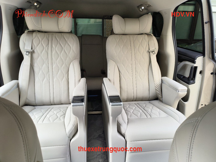 Dịch vụ cho thuê xe du lịch có tài xế tại Thượng Hải.