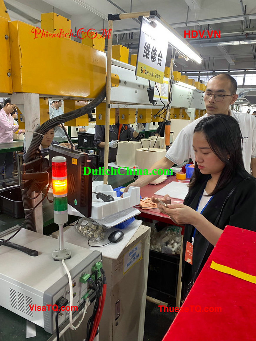 Doanh nghiệp Việt vừa tham gia Canton Fair 2026 vừa đi thăm nhà sản xuất Trung Quốc.