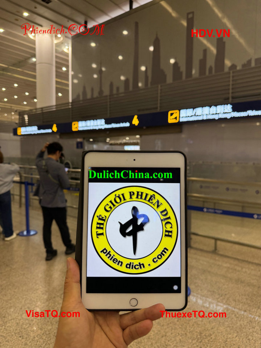 Dịch vụ thuê xe du lịch đón tại sân bay Pudong Thượng Hải.