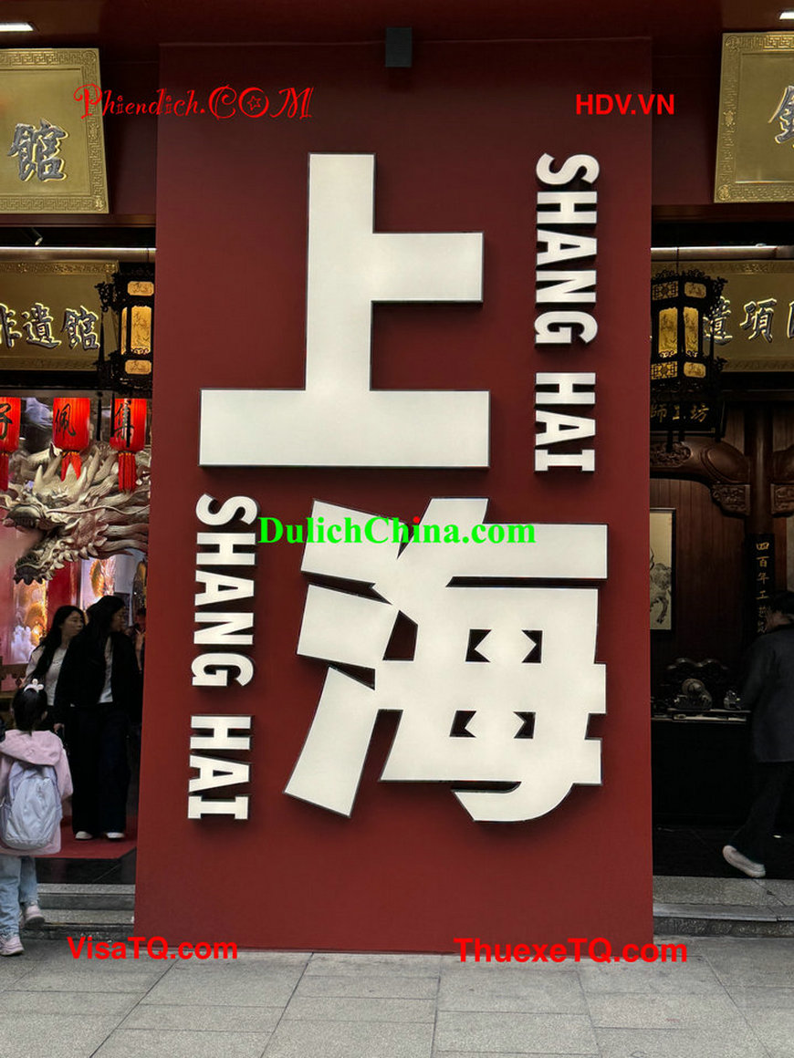 Dịch vụ cho thuê xe du lịch và hướng dẫn viên tiếng Việt tại Thượng Hải.