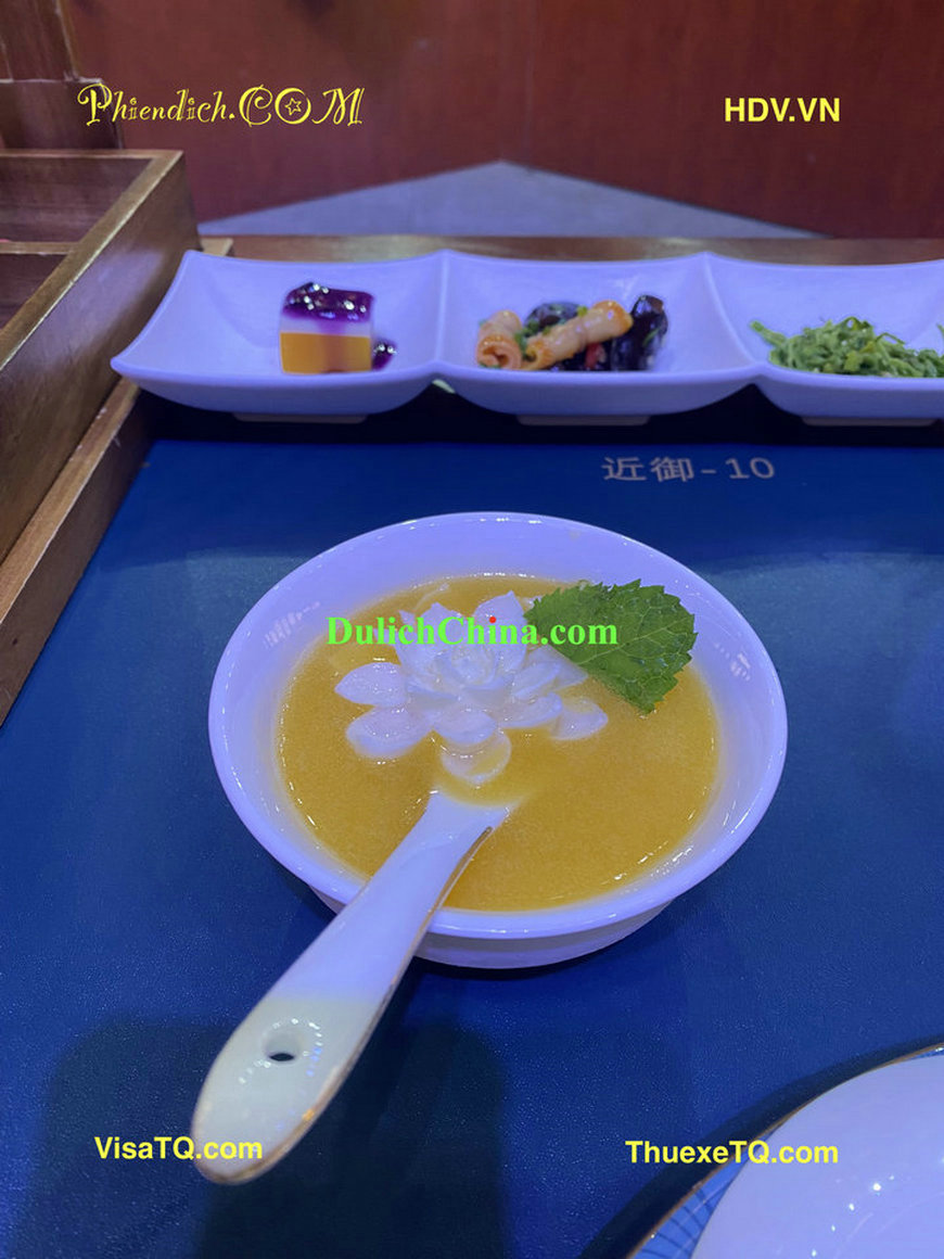 Gia đình Việt vi vu Quảng Châu và thưởng thức ẩm thực Trung Hoa.